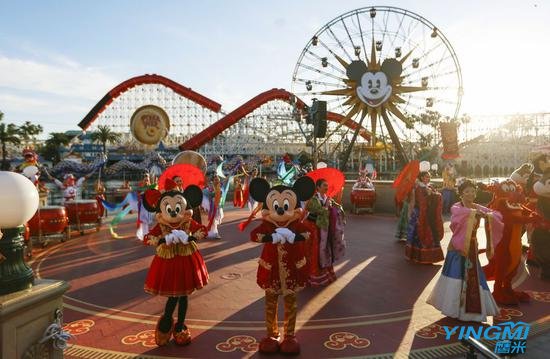 Characters of Disney greet visitors during the Chinese Lunar New Year celebrations at Disney's California Adventure Park in Anaheim, the United States, Jan. 17, 2020. (Xinhua/Li Ying)